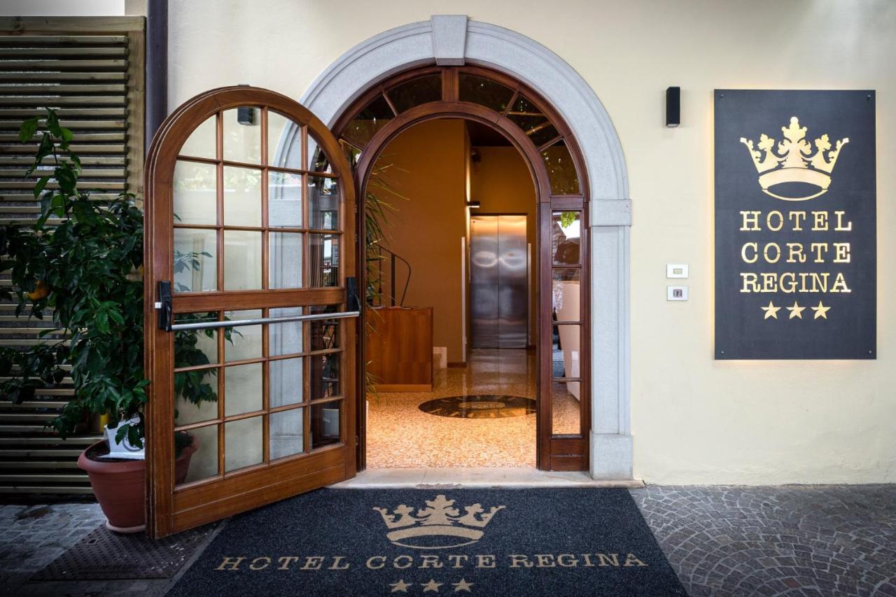 Hotel Corte Regina Сирмионе Екстериор снимка