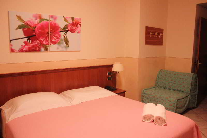 Hotel Corte Regina Сирмионе Екстериор снимка